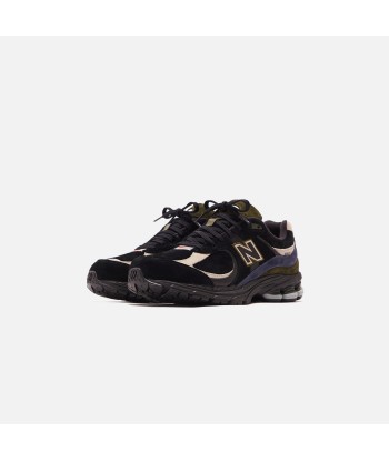 New Balance 2002R - Black / Oak Leaf Green / Grey Oak livraison et retour toujours gratuits