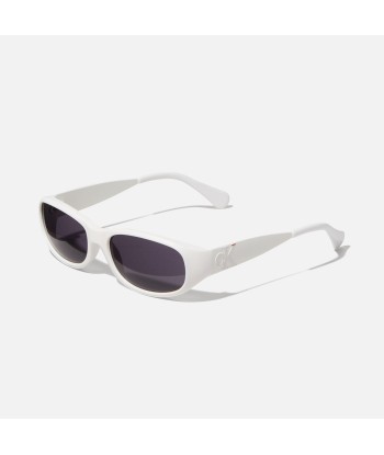 Calvin Klein x Heron Preston Bio Based Wraparound Sunglasses - Chalk / Silver Venez découvrir notre 