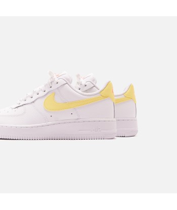 Nike WMNS Air Force 1 - White / Bright Mango / Light Citron Les êtres humains sont 