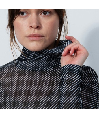 Daily Sports: Women's Barrie Printed Check Mesh Roll Neck Long Sleeve Top pas cher chine