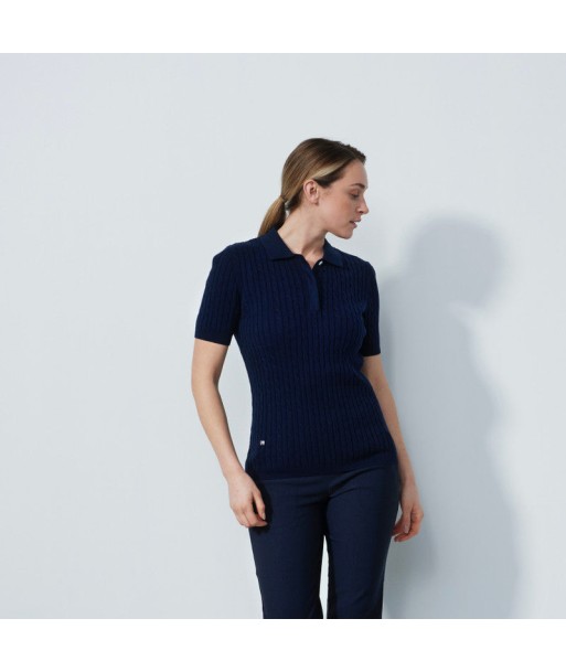 Daily Sports: Women's Madelene Cable Knit Short Sleeve Polo Shirt - Dark Navy Amélioration de cerveau avec