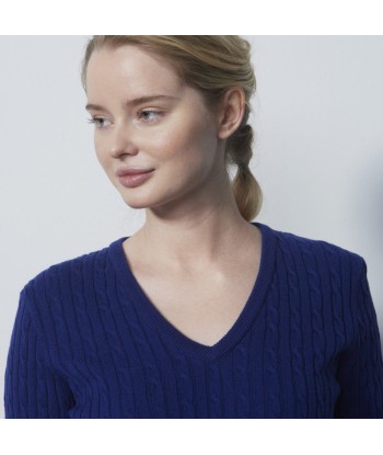 Daily Sports: Women's Madelene V-Neck Pullover - Spectrum Blue des créatures d'habitude