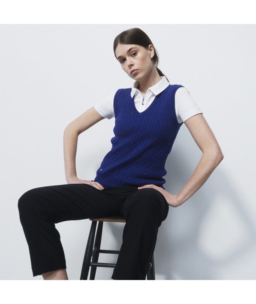 Daily Sports: Women's Madelene V-Neck Sweater Vest - Spectrum Blue la chaussure