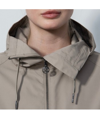 Daily Sports: Women's Montrose Rain Parka - Taupe rembourrage situé sous