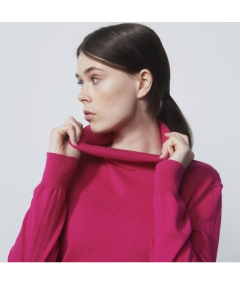 Daily Sports: Women's Trissie Roll Neck Pullover - Tulip Pink Pour